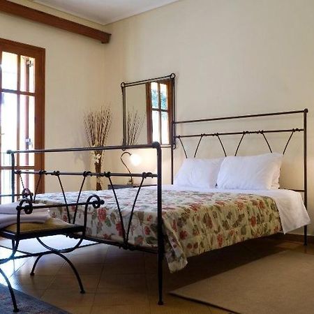 Krinides Hotel Kalavryta Bagian luar foto