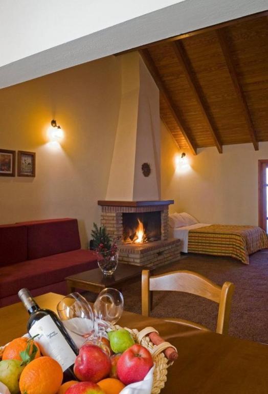 Krinides Hotel Kalavryta Bagian luar foto