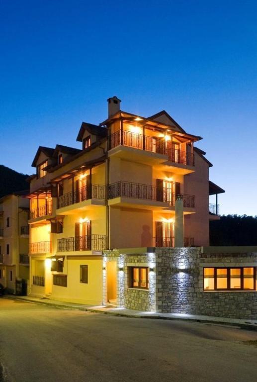 Krinides Hotel Kalavryta Bagian luar foto